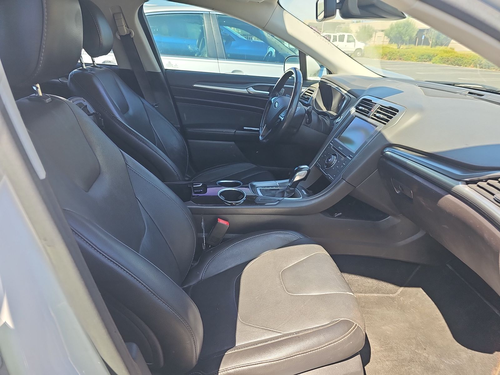 2014 Ford Fusion Hybrid Titanium FWD