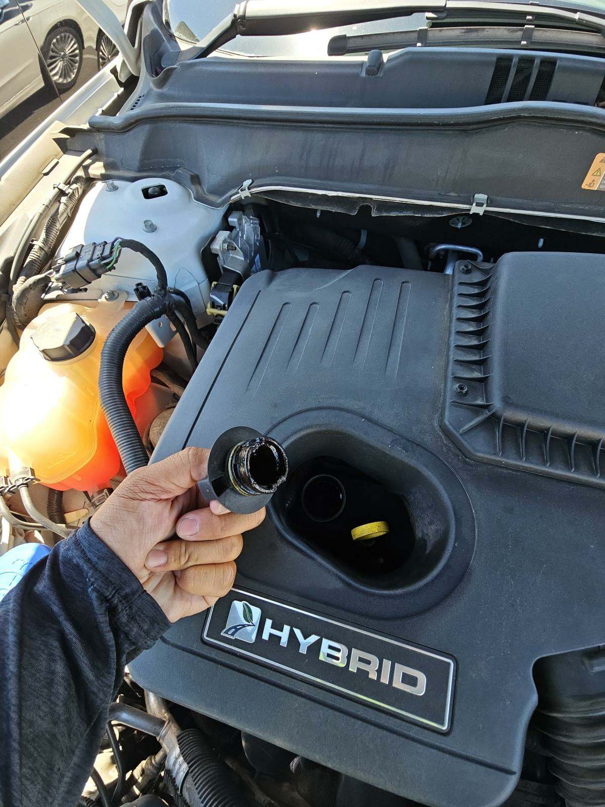 2014 Ford Fusion Hybrid Titanium FWD