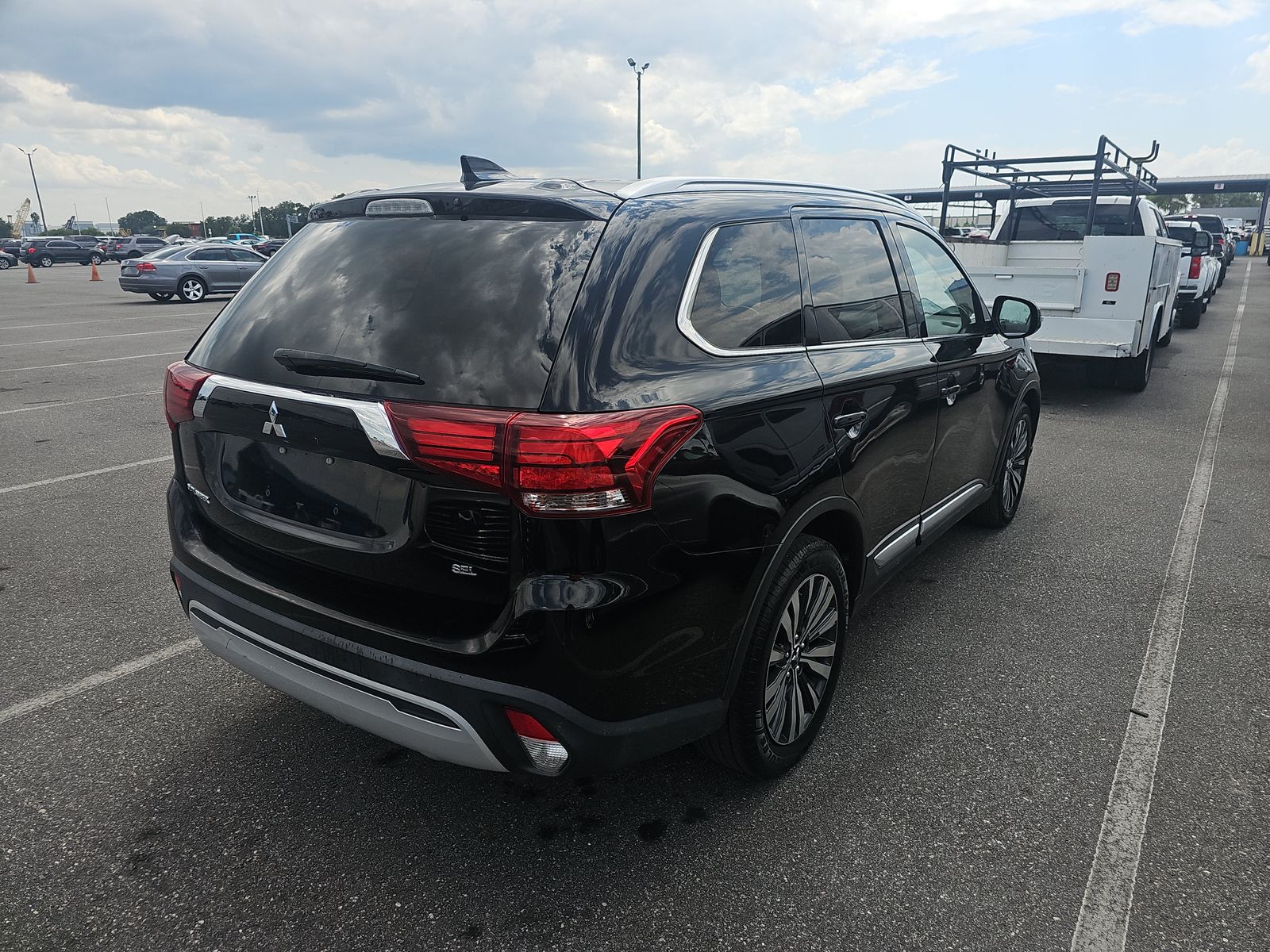 2020 Mitsubishi Outlander SEL FWD