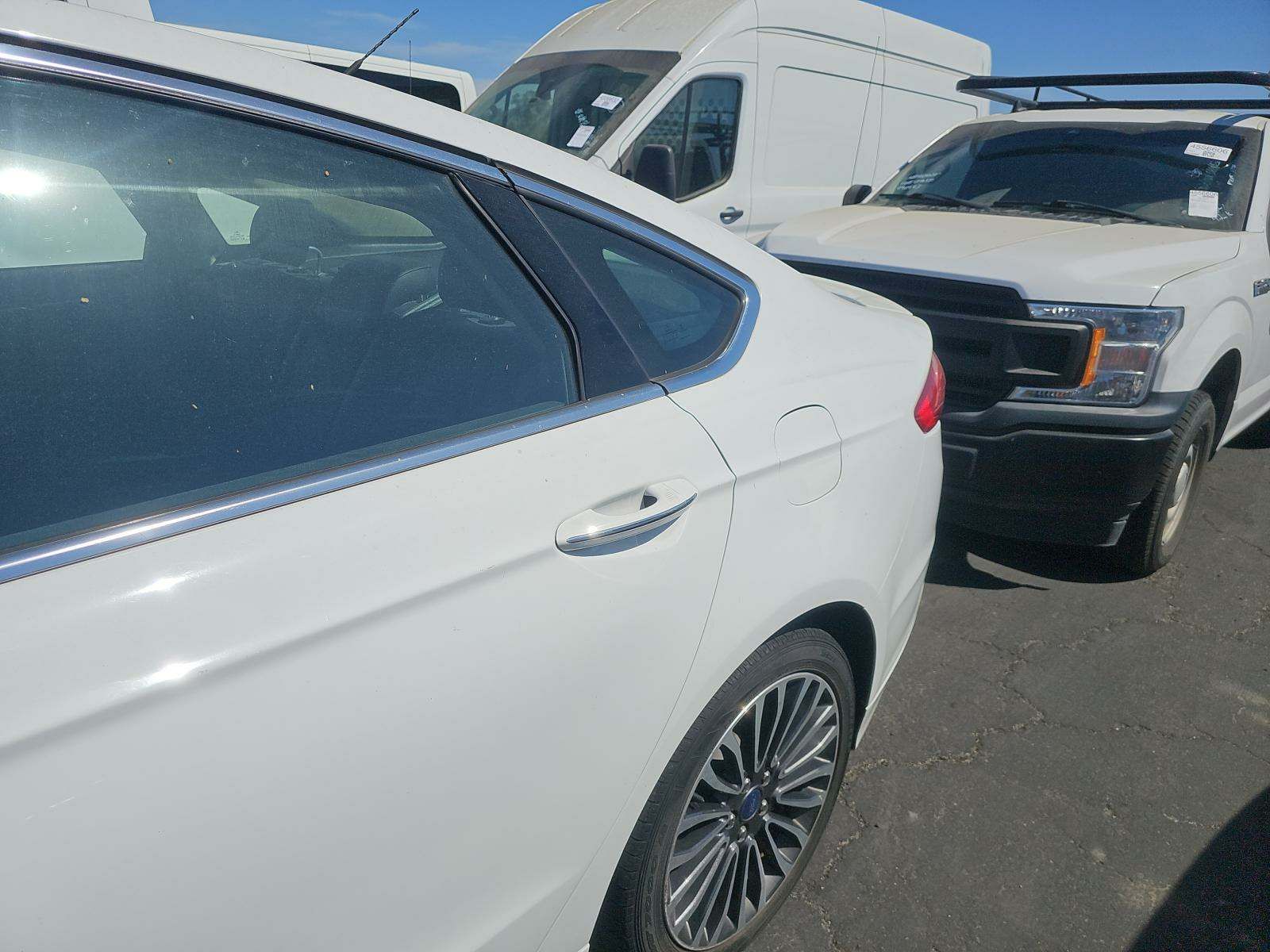 2018 Ford Fusion Hybrid Titanium FWD