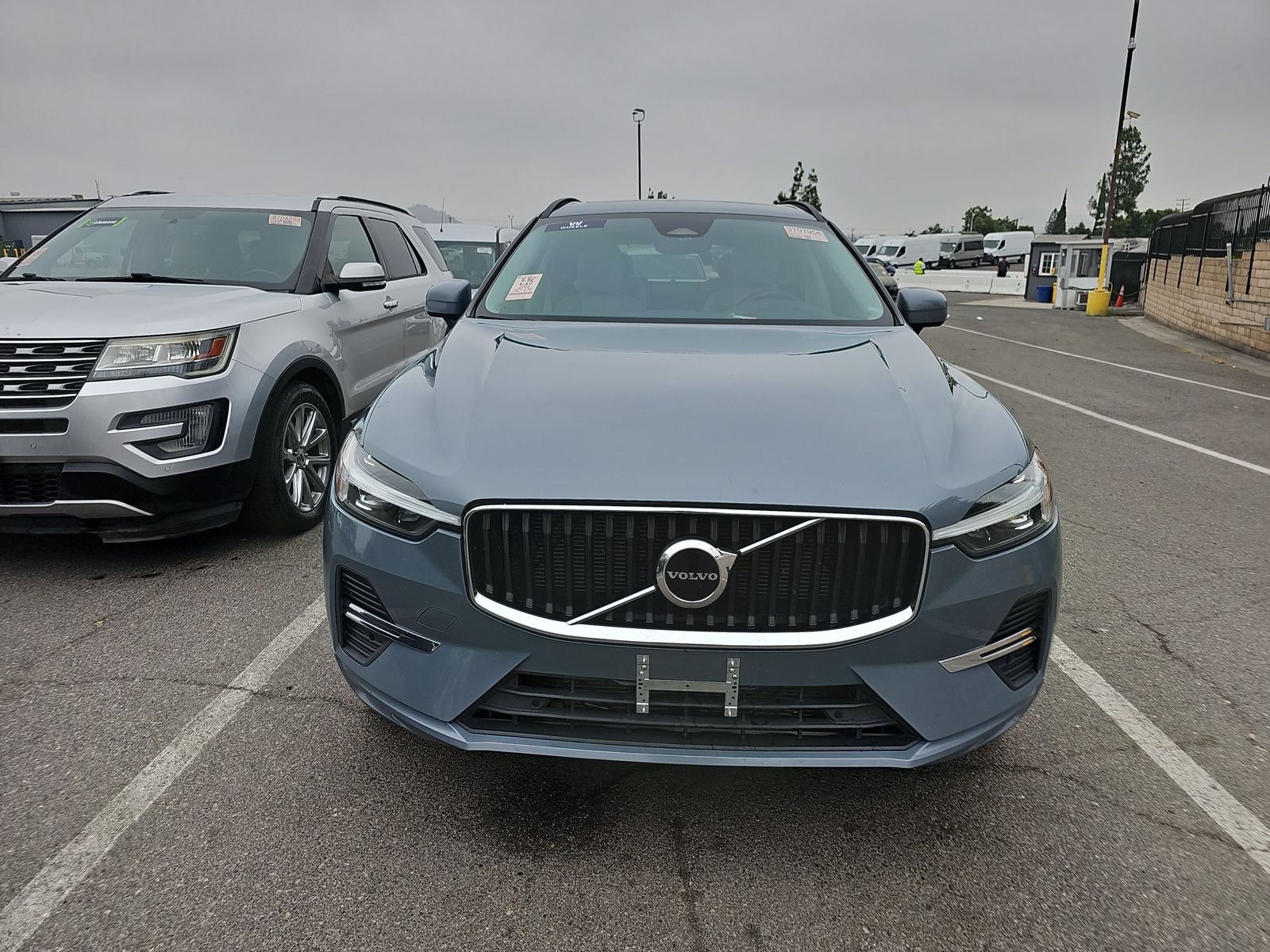 2022 Volvo XC60 B5 Momentum FWD