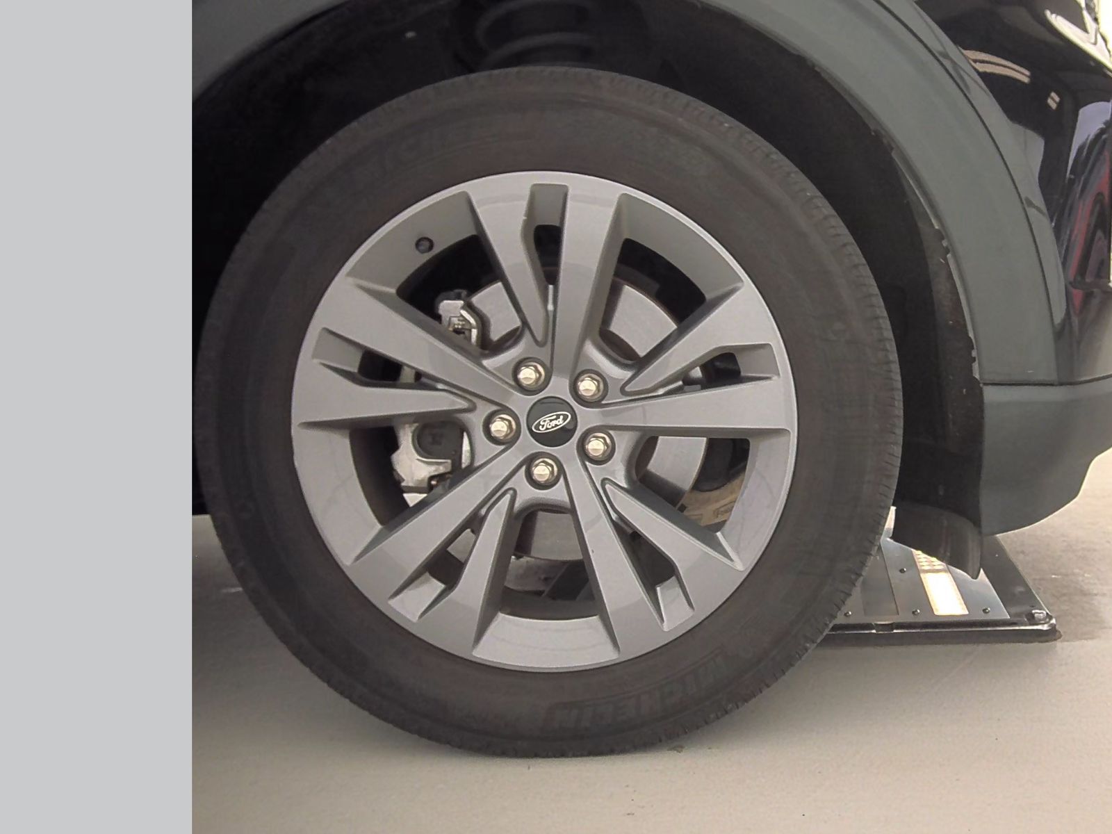 2021 Ford Explorer XLT AWD