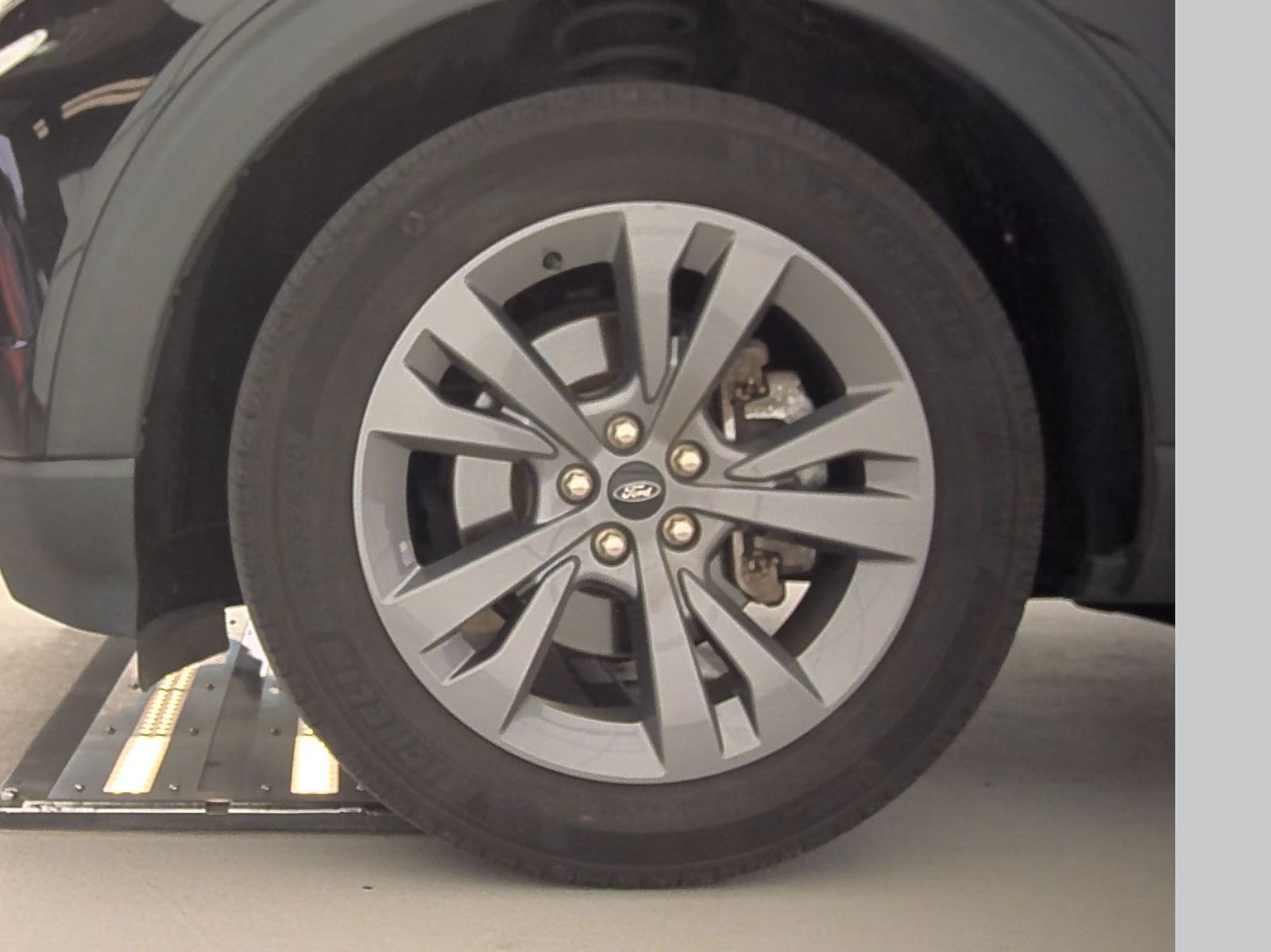 2021 Ford Explorer XLT AWD