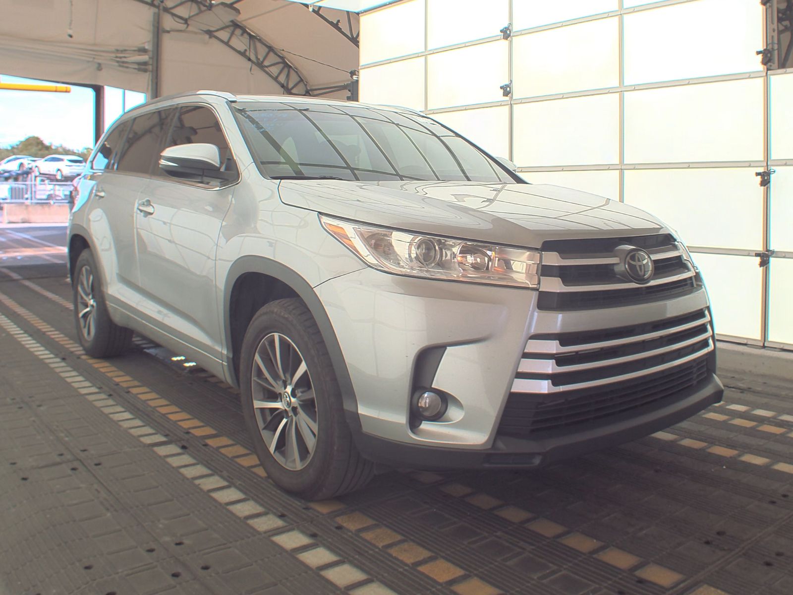 2018 Toyota Highlander XLE FWD