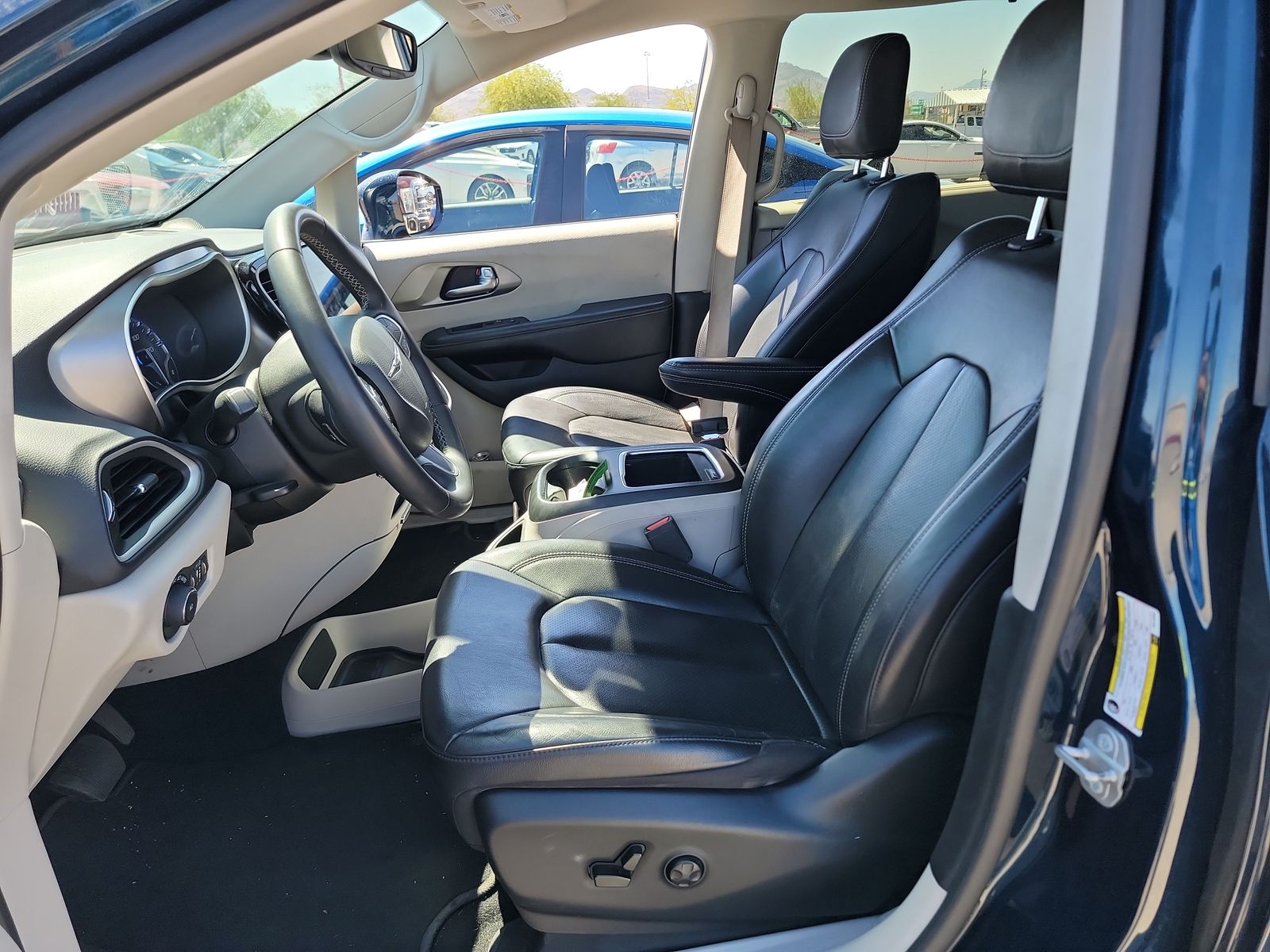 2022 Chrysler Pacifica Touring L FWD