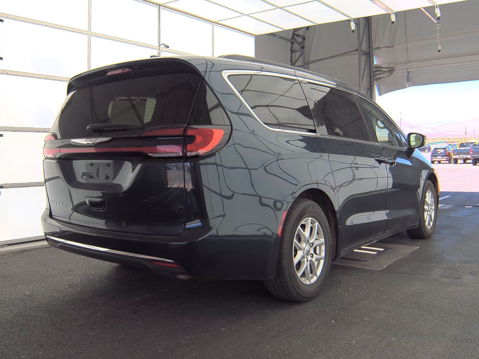 2022 Chrysler Pacifica Touring L FWD