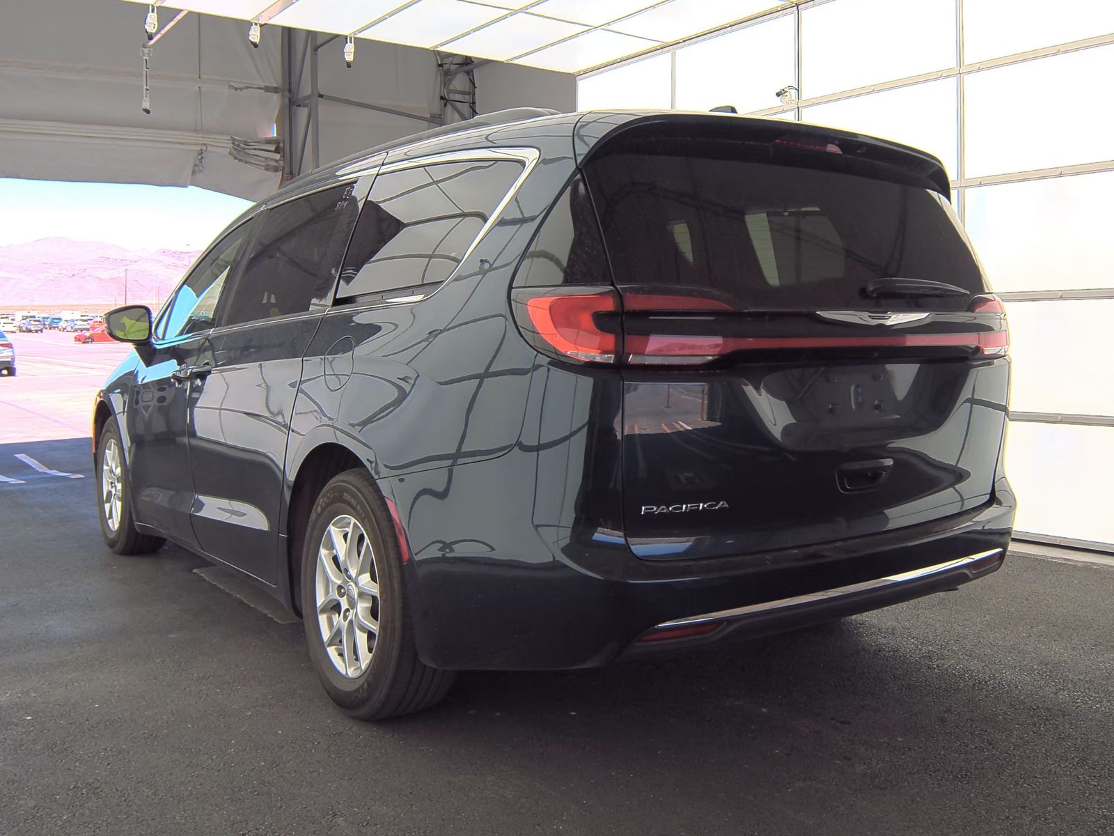 2022 Chrysler Pacifica Touring L FWD