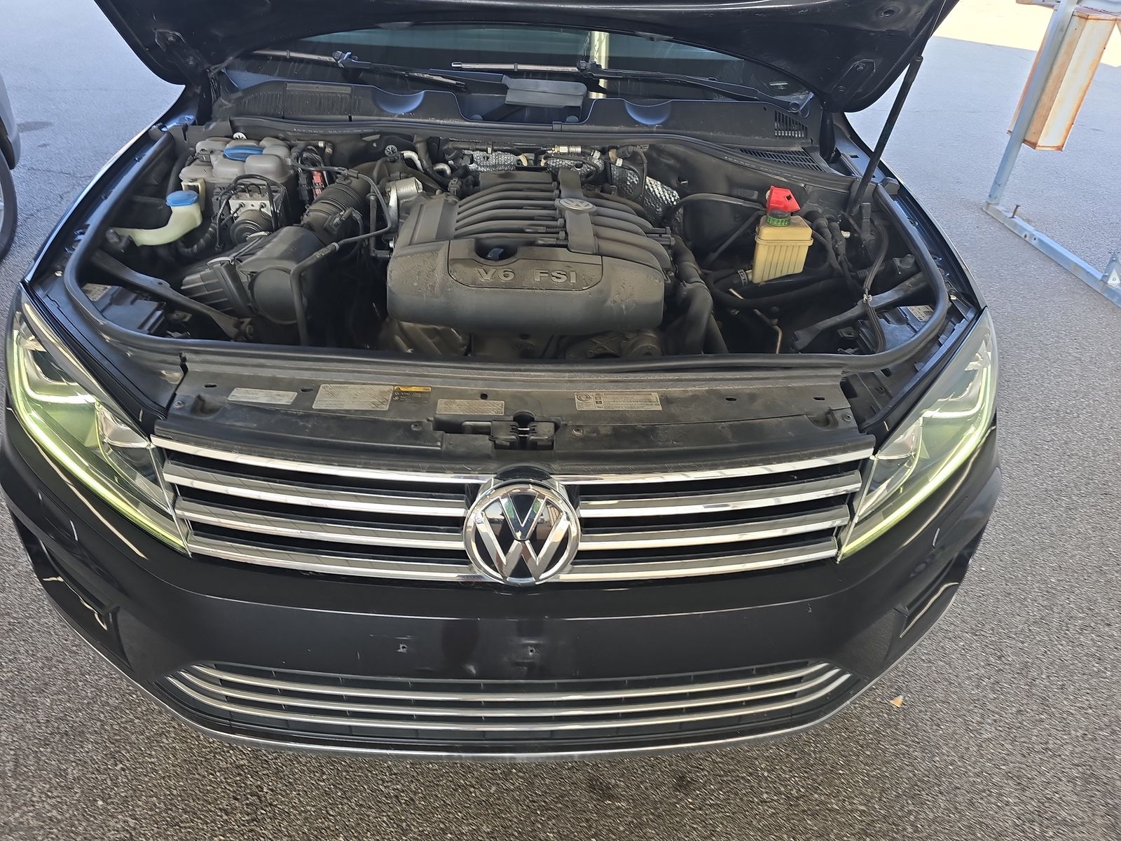 2016 Volkswagen Touareg 3.6L Sport AWD