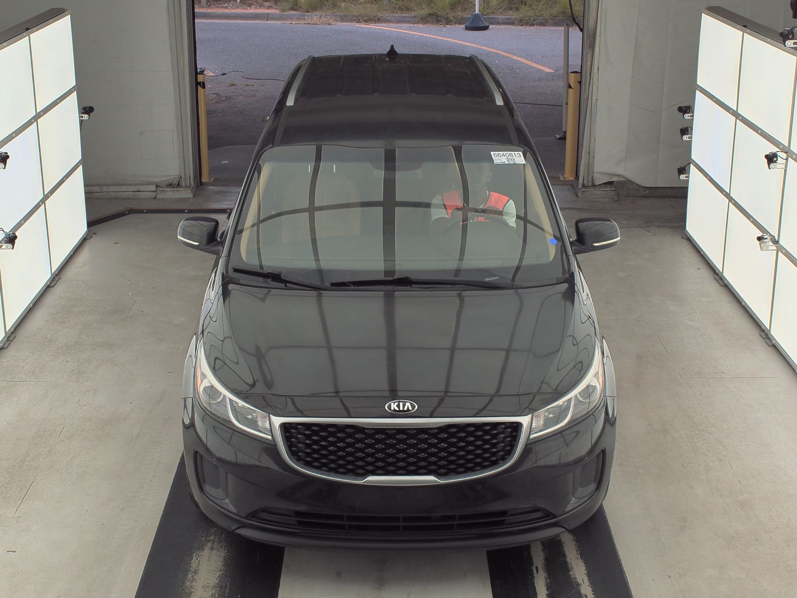 2018 Kia Sedona LX FWD