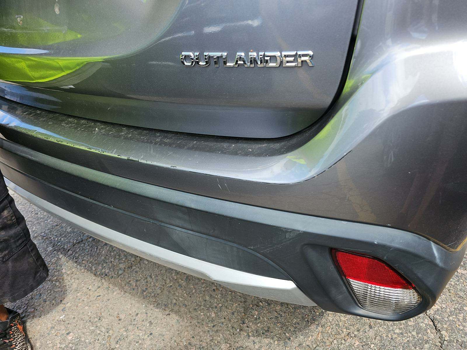 2018 Mitsubishi Outlander ES FWD