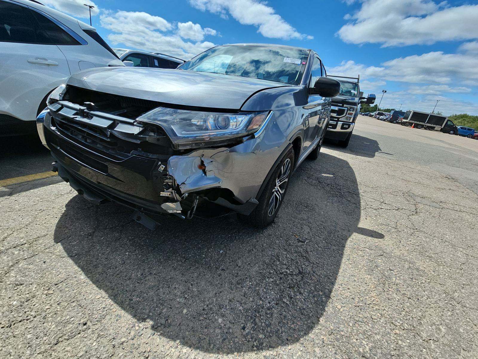 2018 Mitsubishi Outlander ES FWD