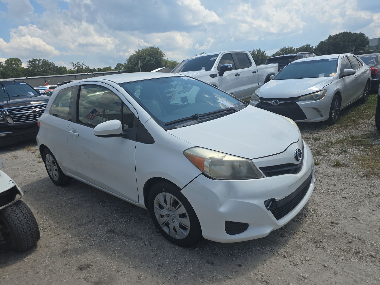 2014 Toyota Yaris L FWD