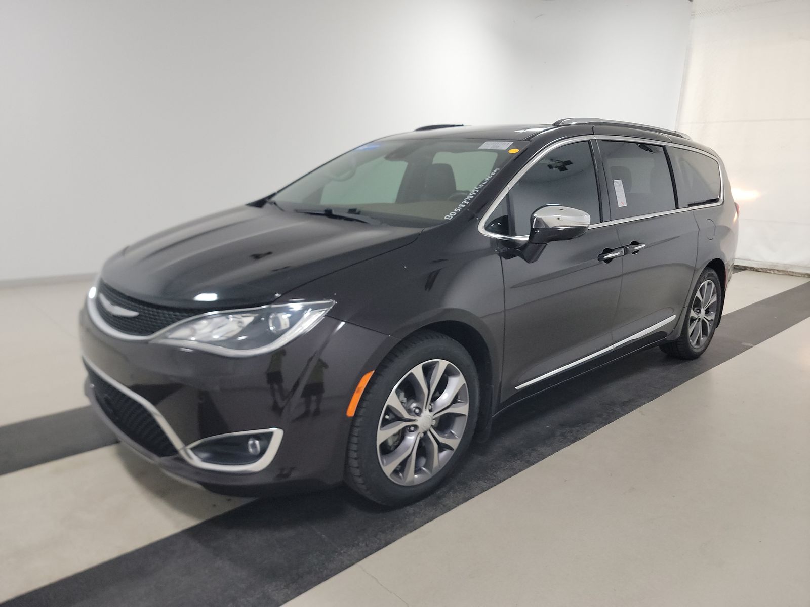 2017 Chrysler Pacifica Limited FWD