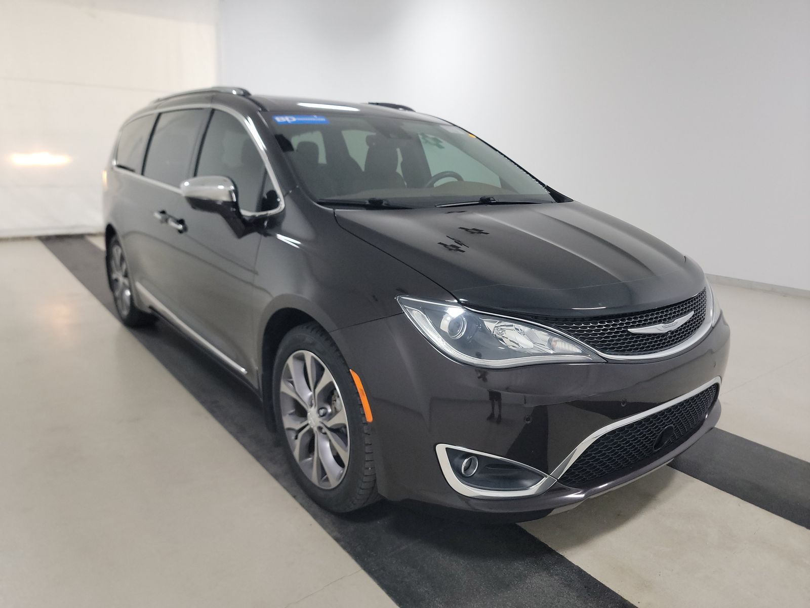 2017 Chrysler Pacifica Limited FWD