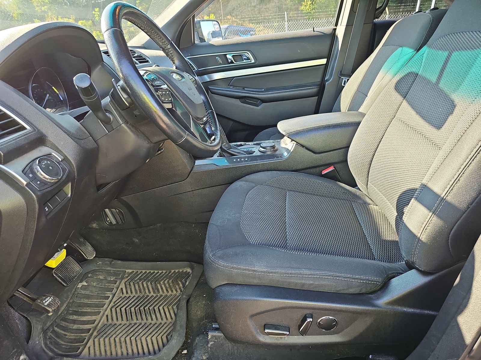 2017 Ford Explorer XLT AWD