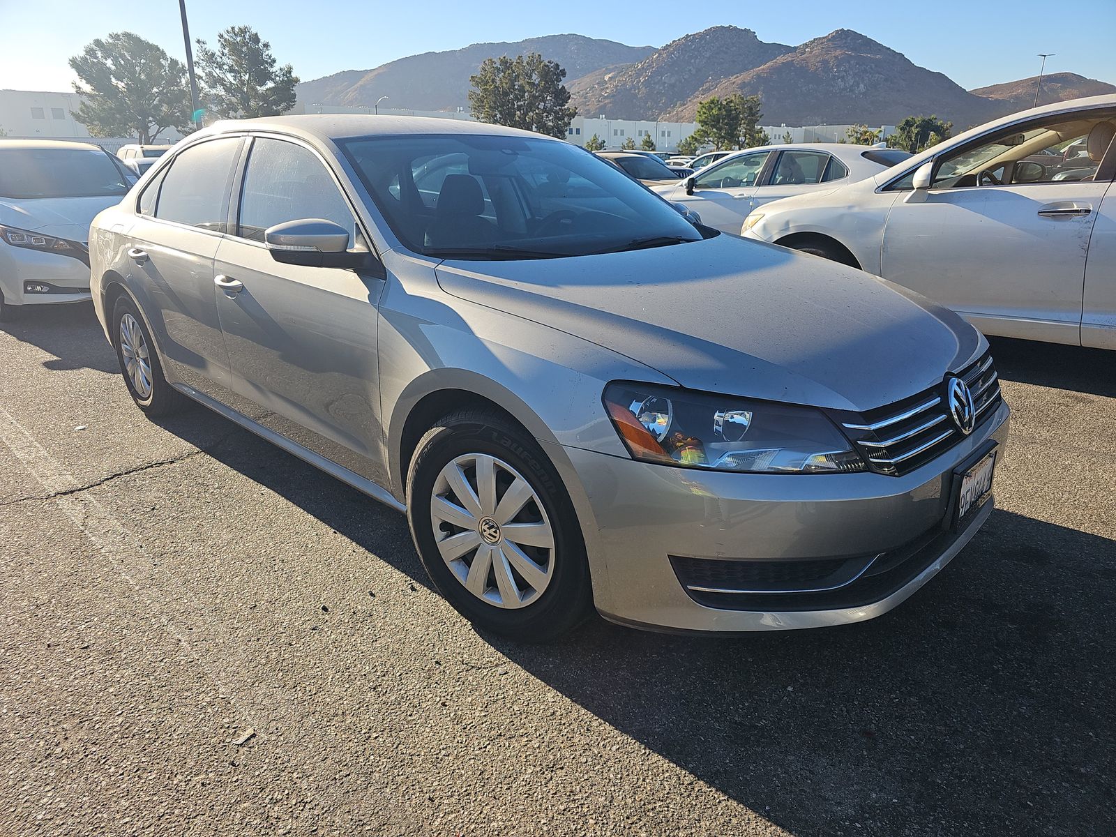 2013 Volkswagen Passat 2.5L S FWD