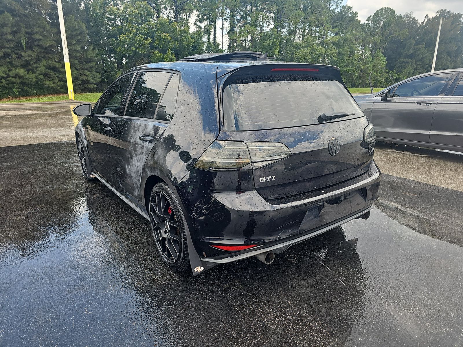 2017 Volkswagen Golf GTI 2.0T S FWD