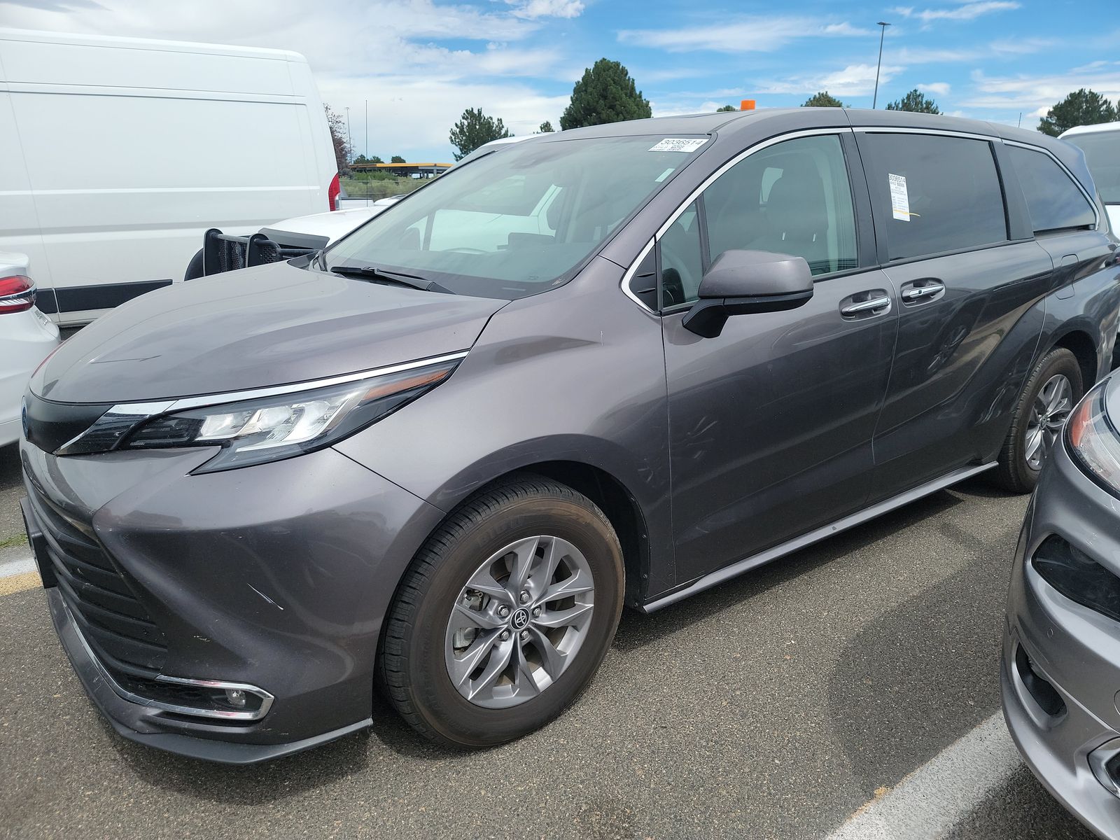 2022 Toyota Sienna XLE AWD