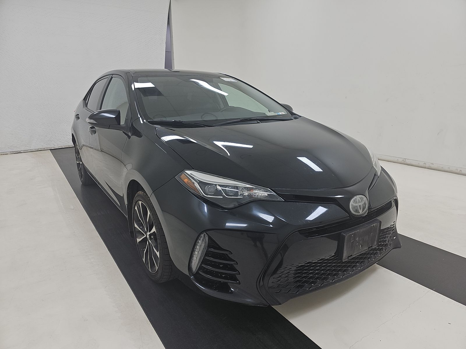 2018 Toyota Corolla SE FWD