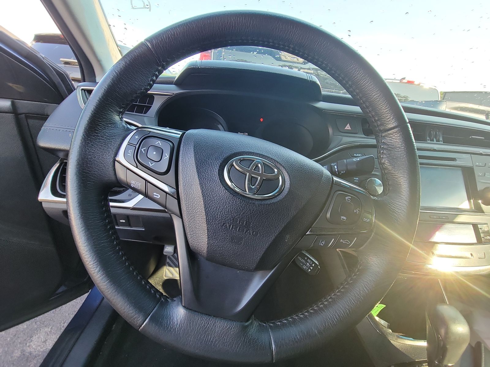 2018 Toyota Avalon Hybrid XLE Premium FWD