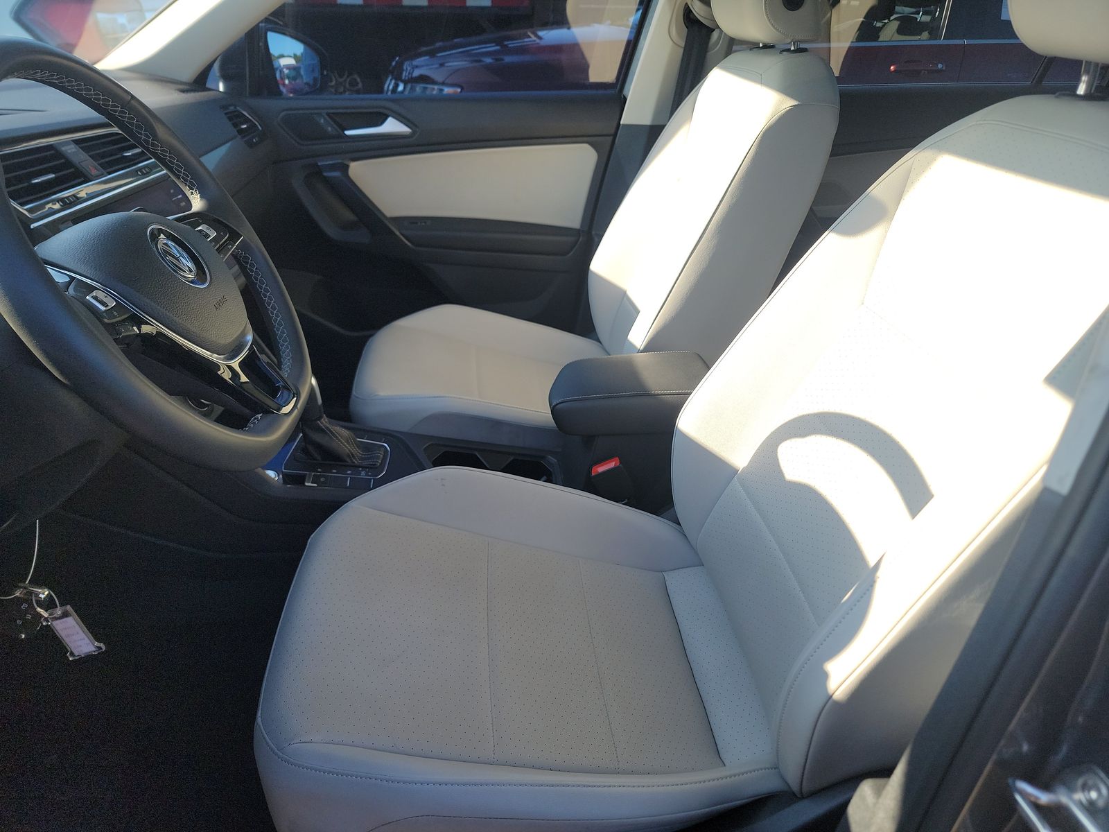 2021 Volkswagen Tiguan 2.0T SE FWD