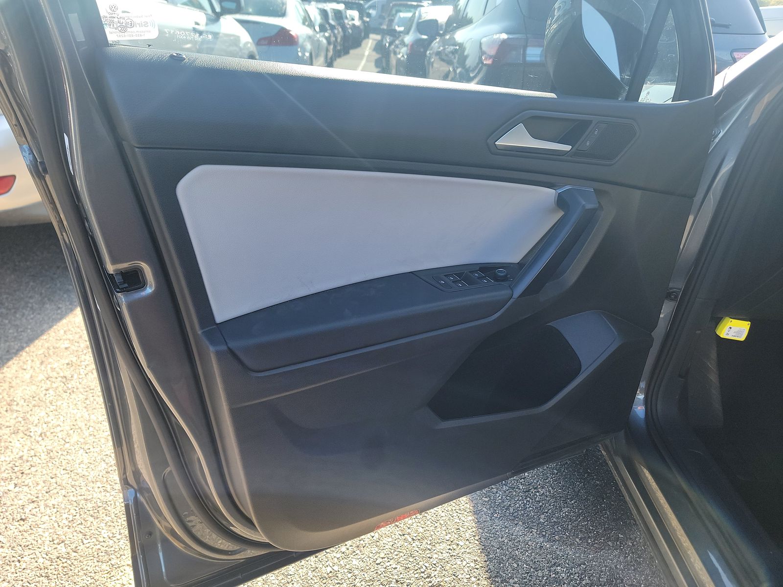 2021 Volkswagen Tiguan 2.0T SE FWD