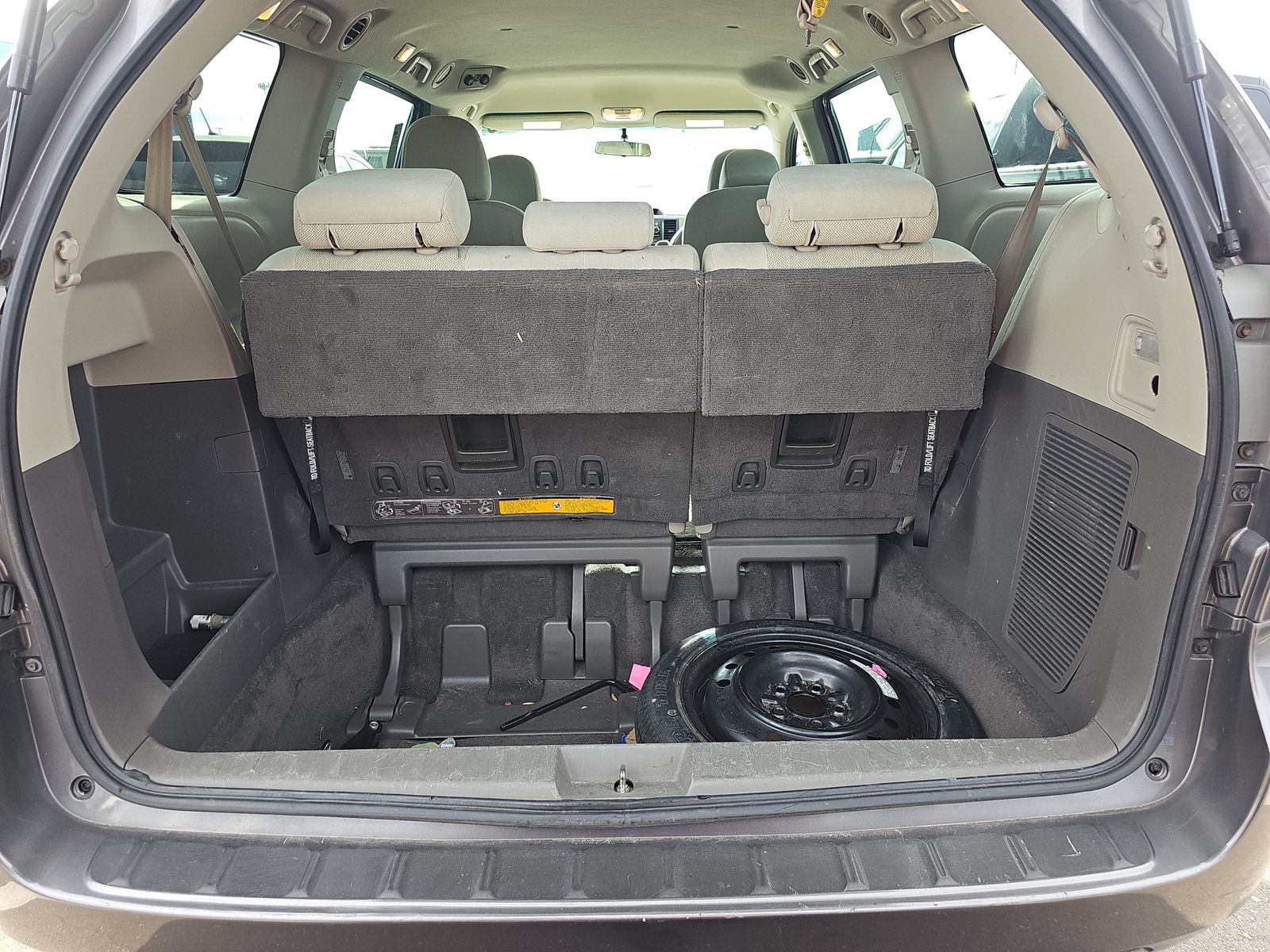 2011 Toyota Sienna Base FWD