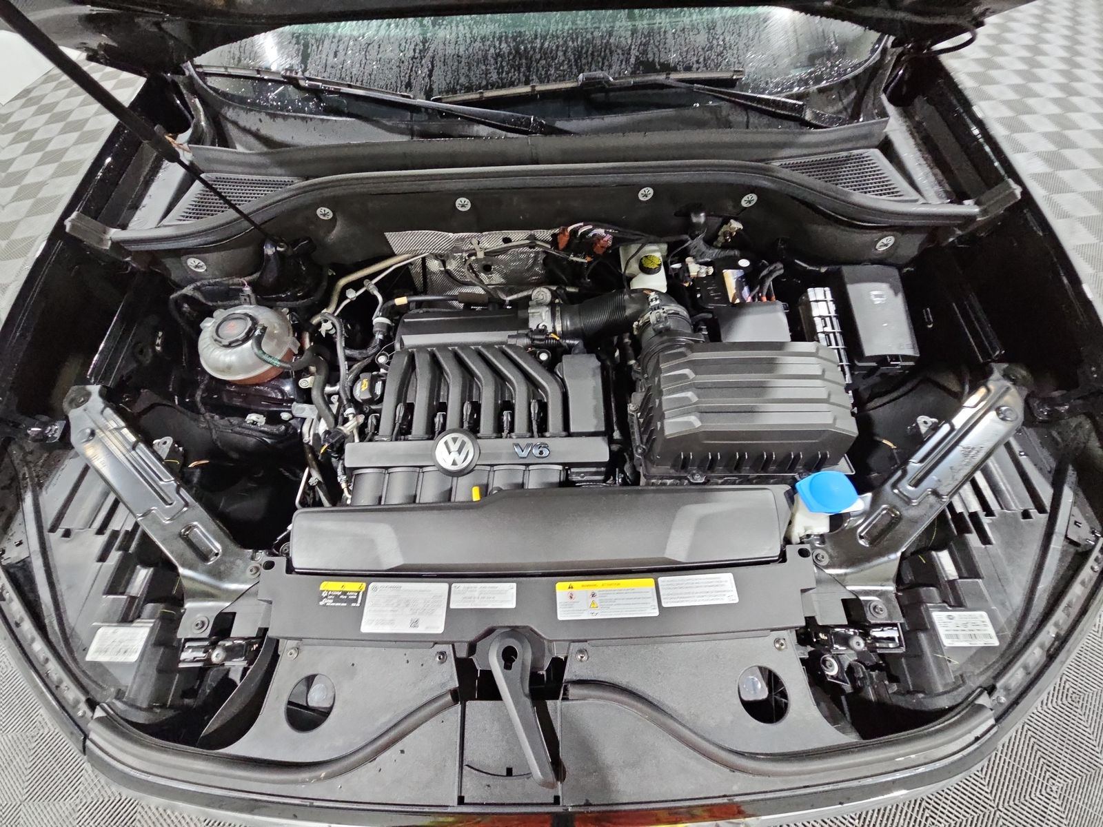 2022 Volkswagen Atlas 3.6L SEL R-Line AWD
