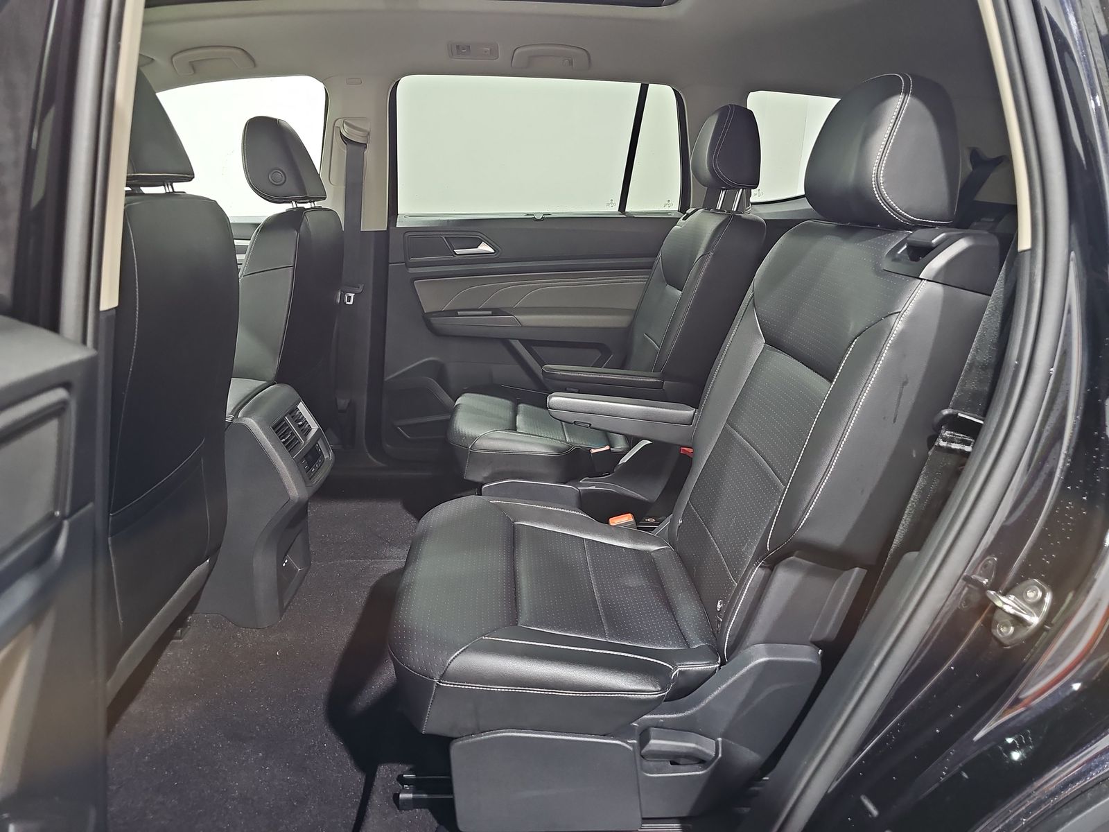 2022 Volkswagen Atlas 3.6L SEL R-Line AWD