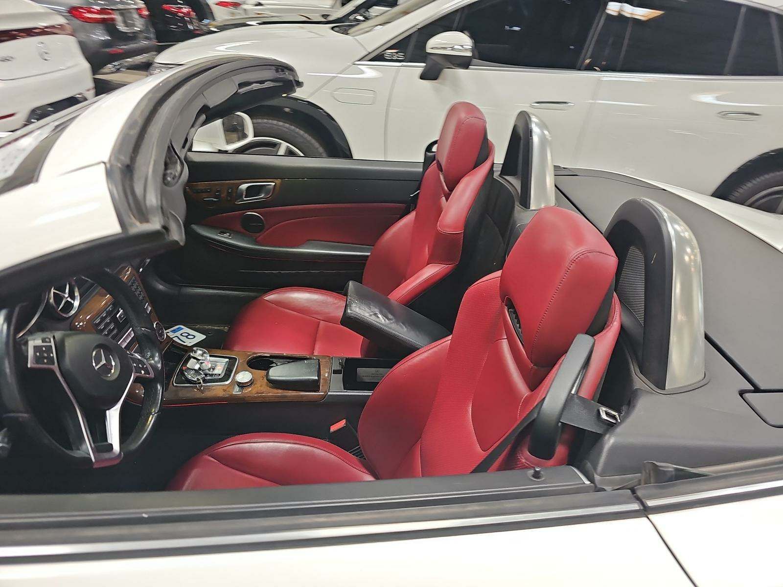 2016 Mercedes-Benz SLK-Class SLK 300 RWD