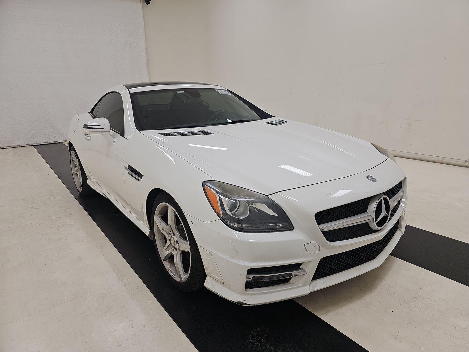 2016 Mercedes-Benz SLK-Class SLK 300 RWD