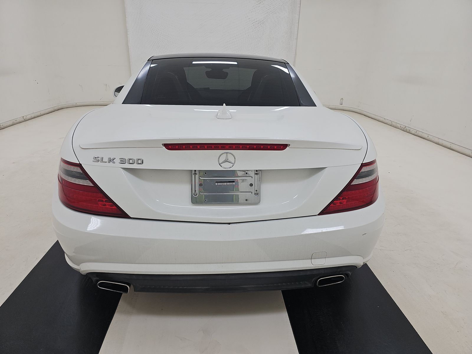 2016 Mercedes-Benz SLK-Class SLK 300 RWD