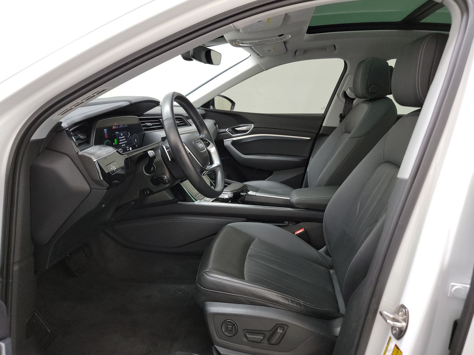 2021 Audi e-tron Premium Plus AWD