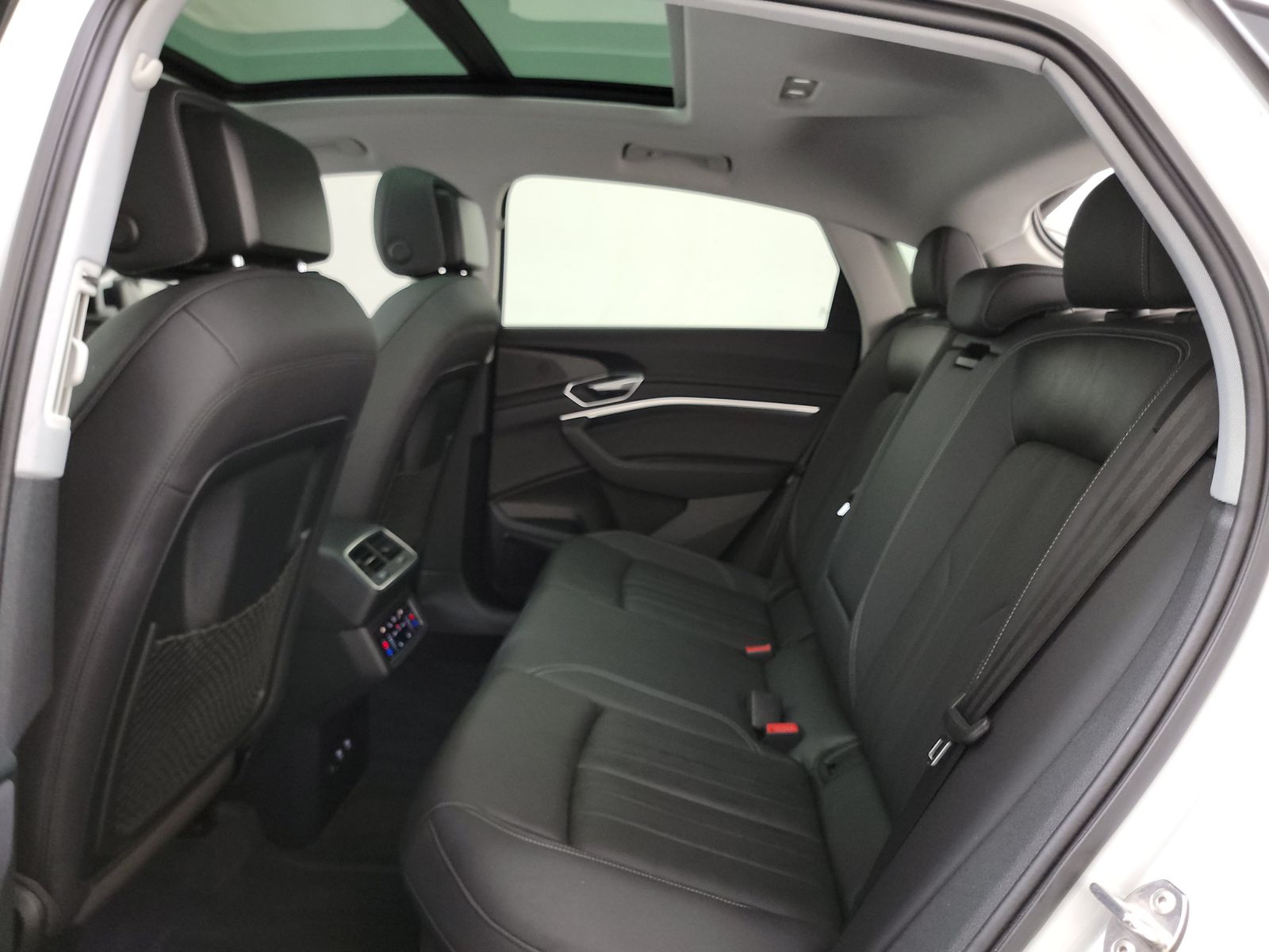 2021 Audi e-tron Premium Plus AWD