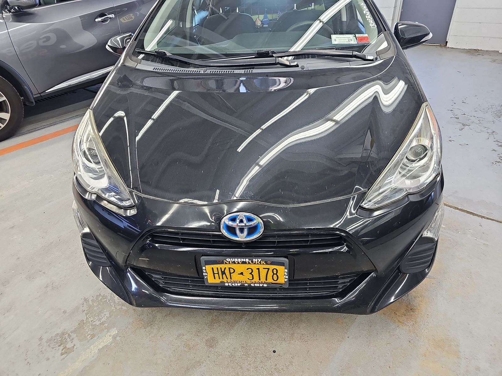 2016 Toyota Prius c Two FWD