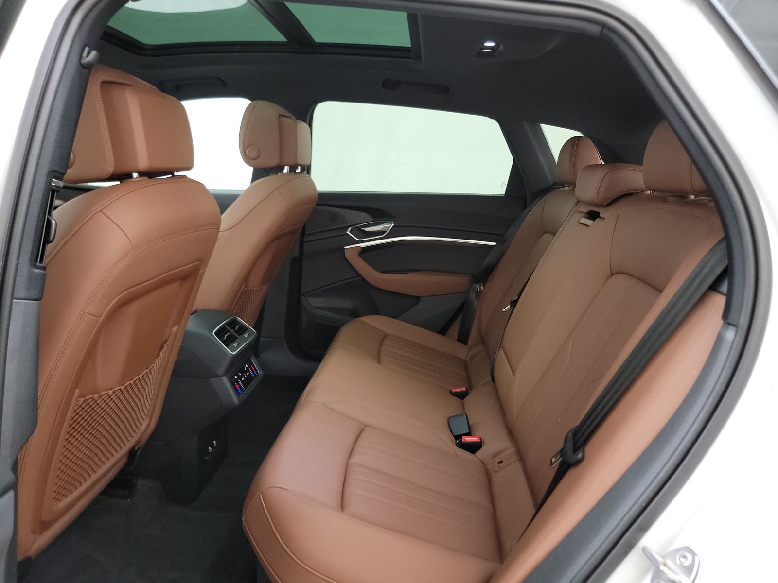 2022 Audi e-tron Premium AWD