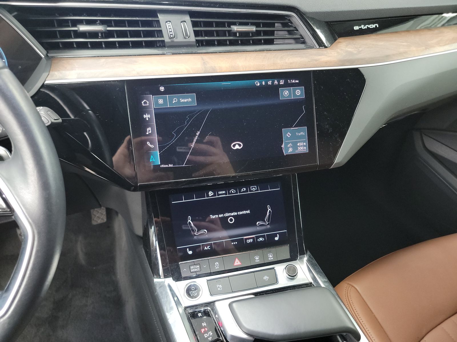 2022 Audi e-tron Premium AWD