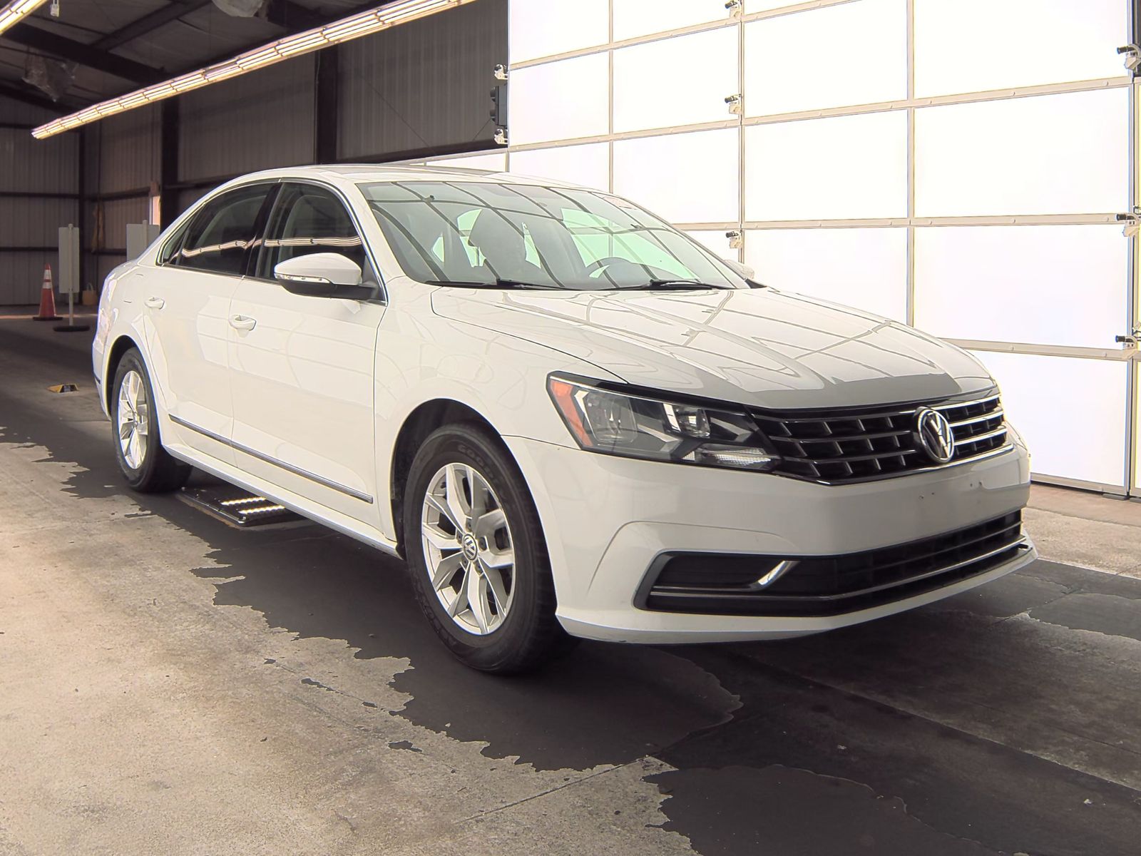 2016 Volkswagen Passat 1.8T S FWD