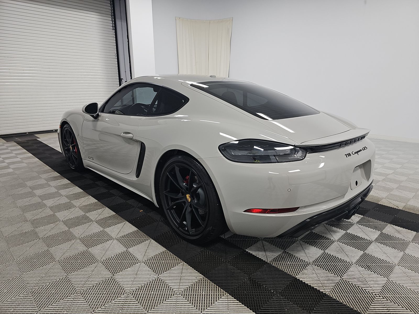 2018 Porsche 718 Cayman GTS RWD