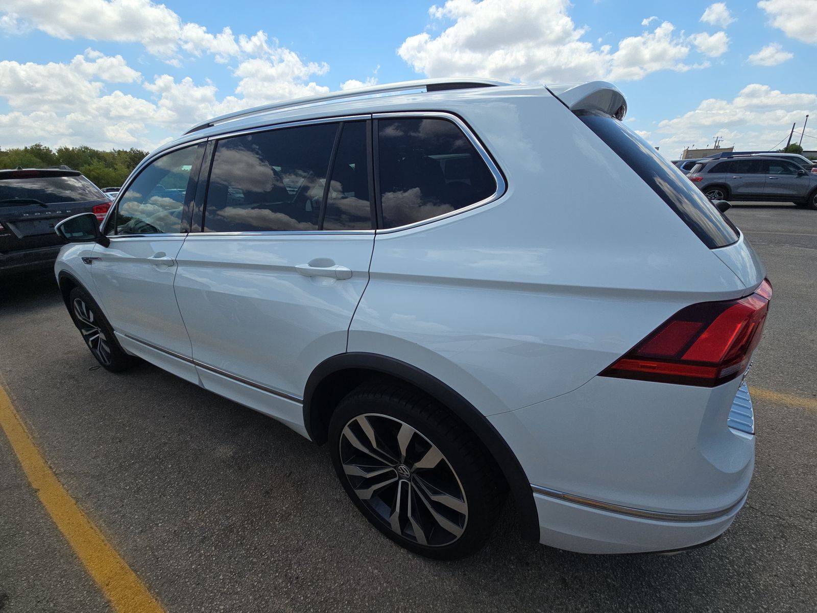 2021 Volkswagen Tiguan 2.0T SEL Premium R-Line AWD