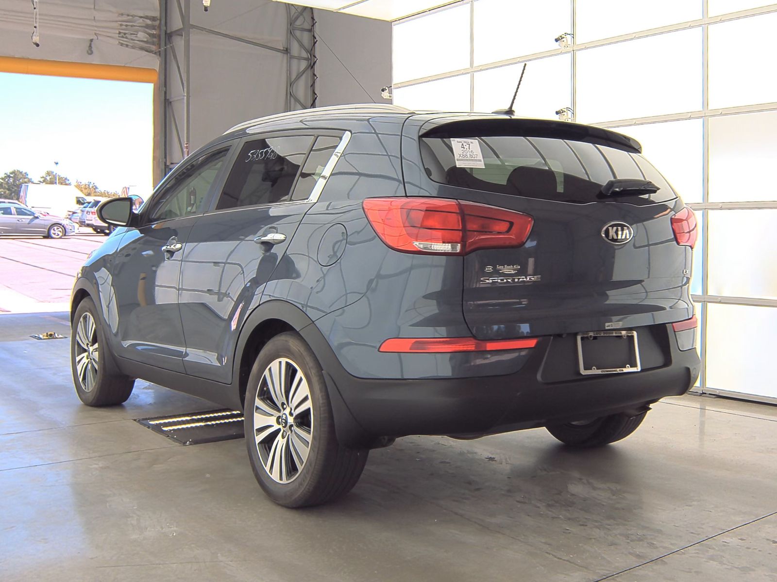 2016 Kia Sportage EX FWD