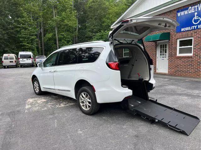 2020 Chrysler Pacifica Touring L 121.6
