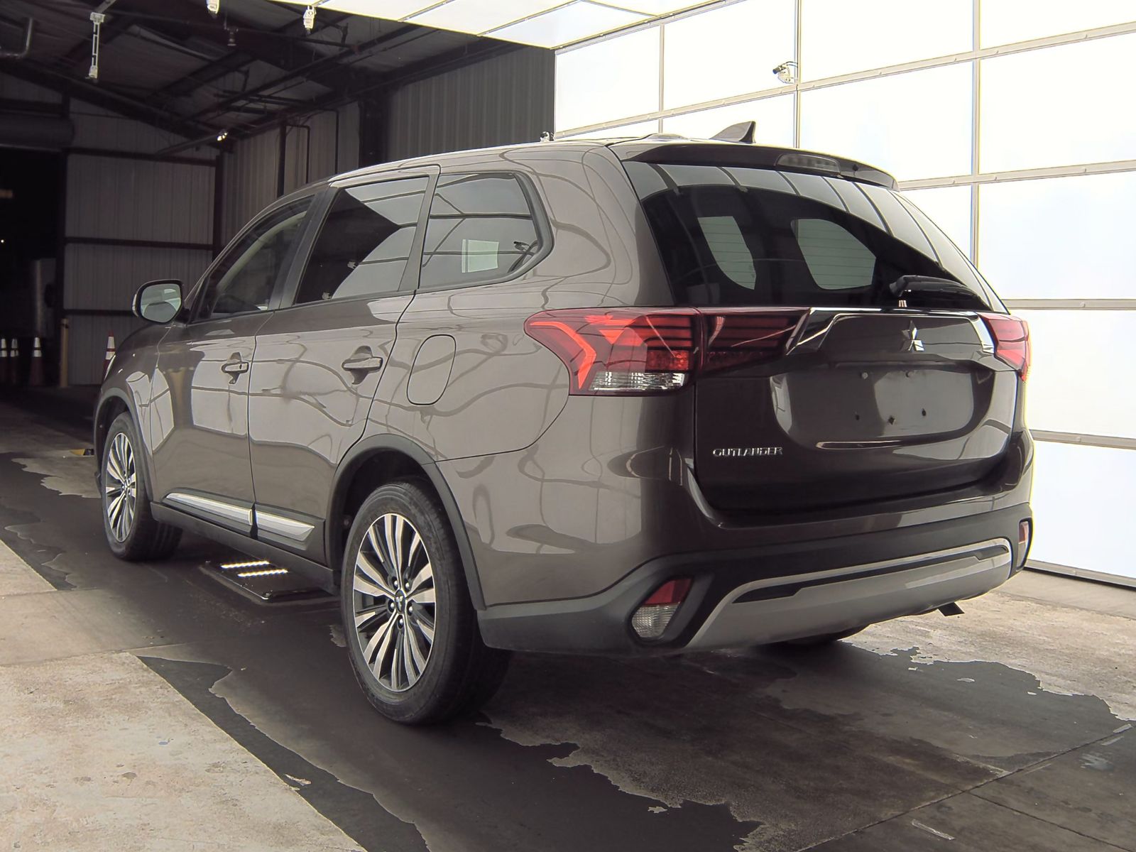 2020 Mitsubishi Outlander ES FWD