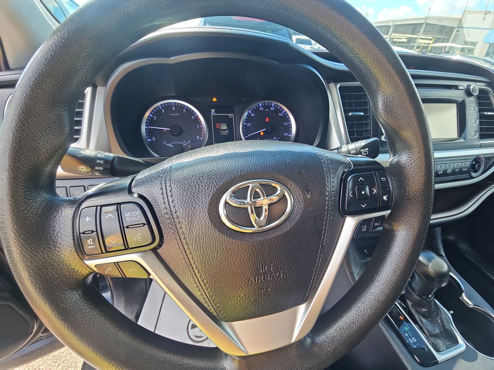 2019 Toyota Highlander LE FWD