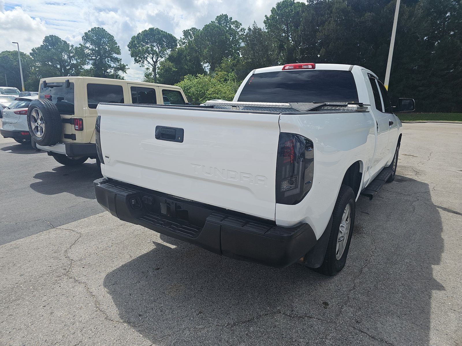 2014 Toyota Tundra SR RWD