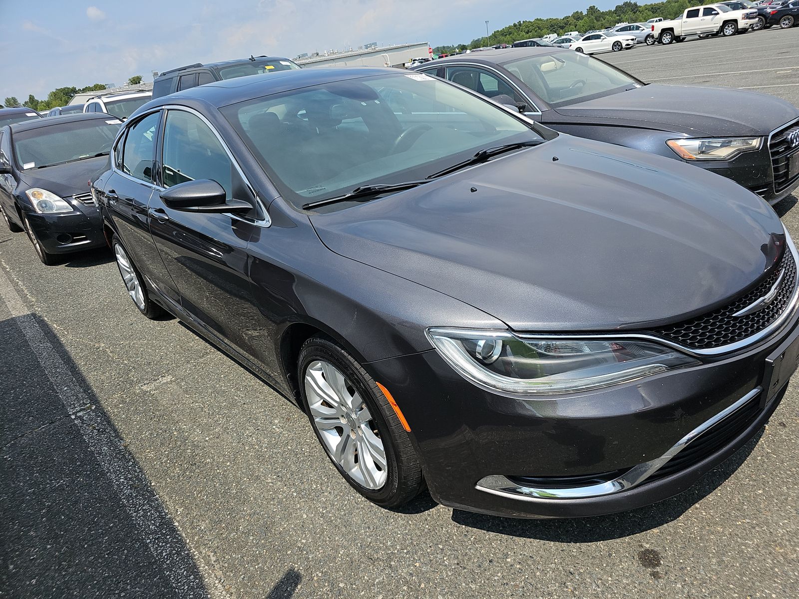 2015 Chrysler 200 Limited FWD