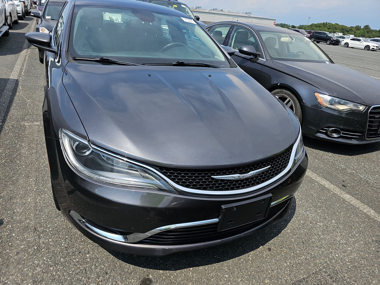 2015 Chrysler 200 Limited FWD