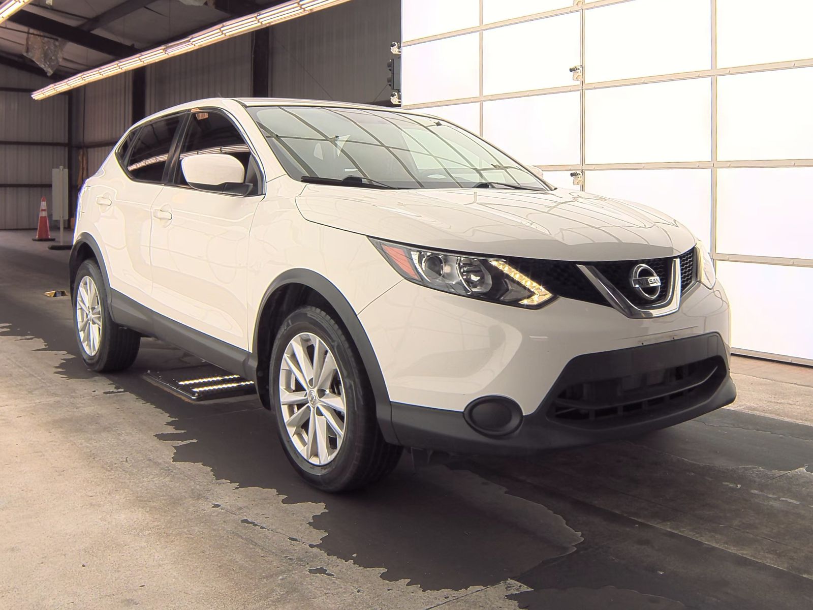 2018 Nissan Rogue Sport S FWD