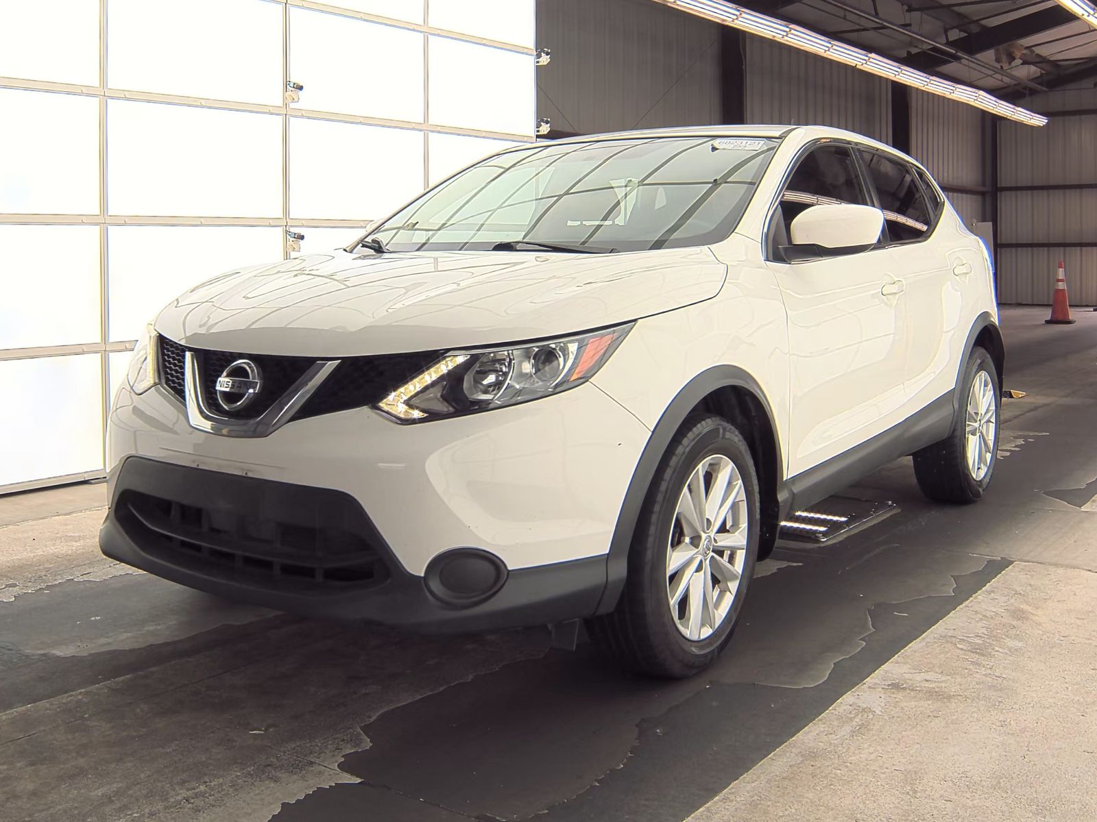 2018 Nissan Rogue Sport S FWD