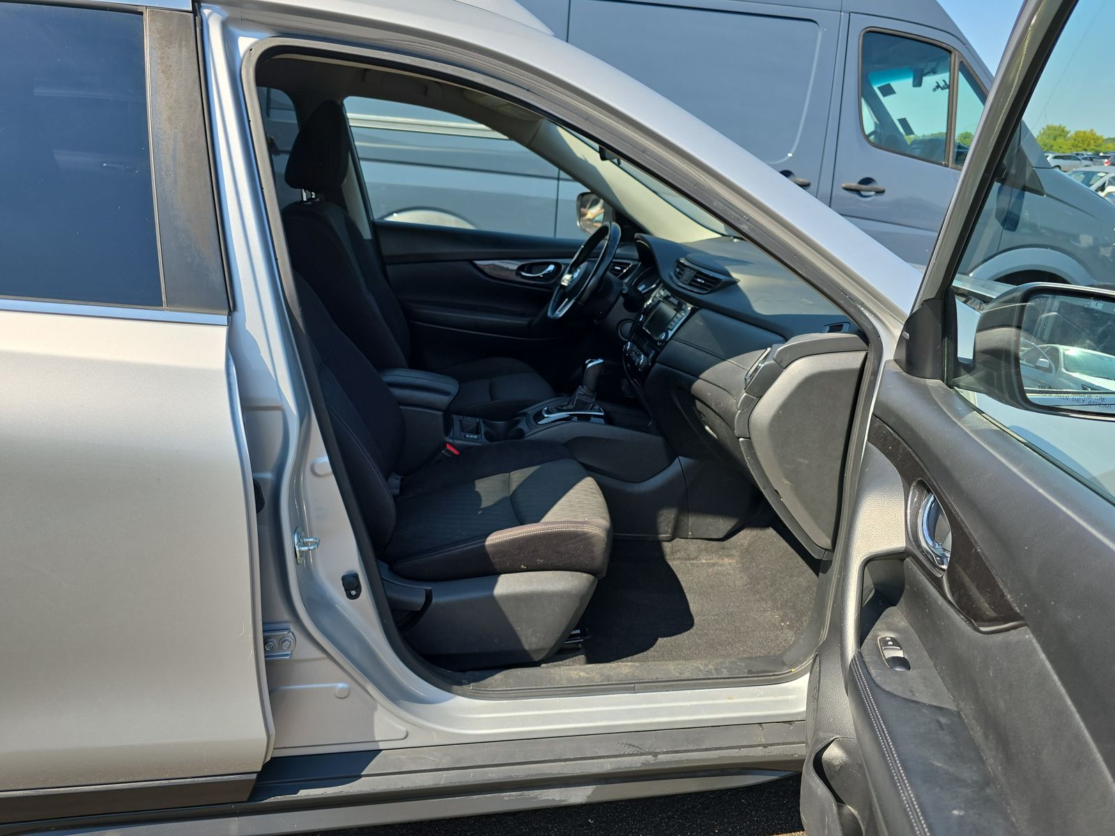 2020 Nissan Rogue SV FWD